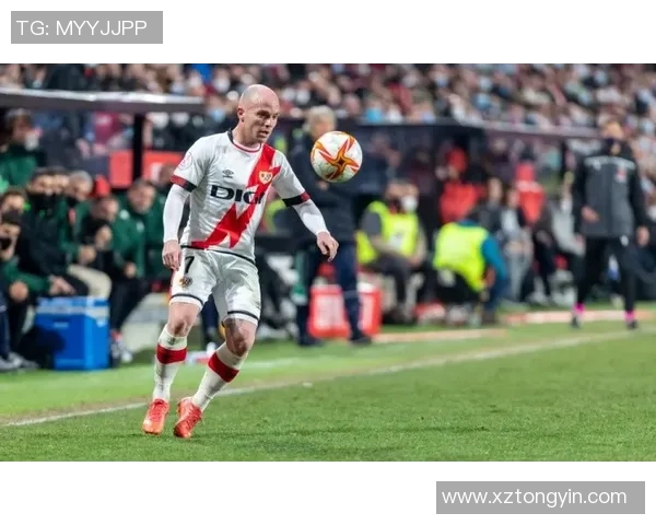 黄潜与巴萨对决前瞻分析谁能在欧战中笑到最后